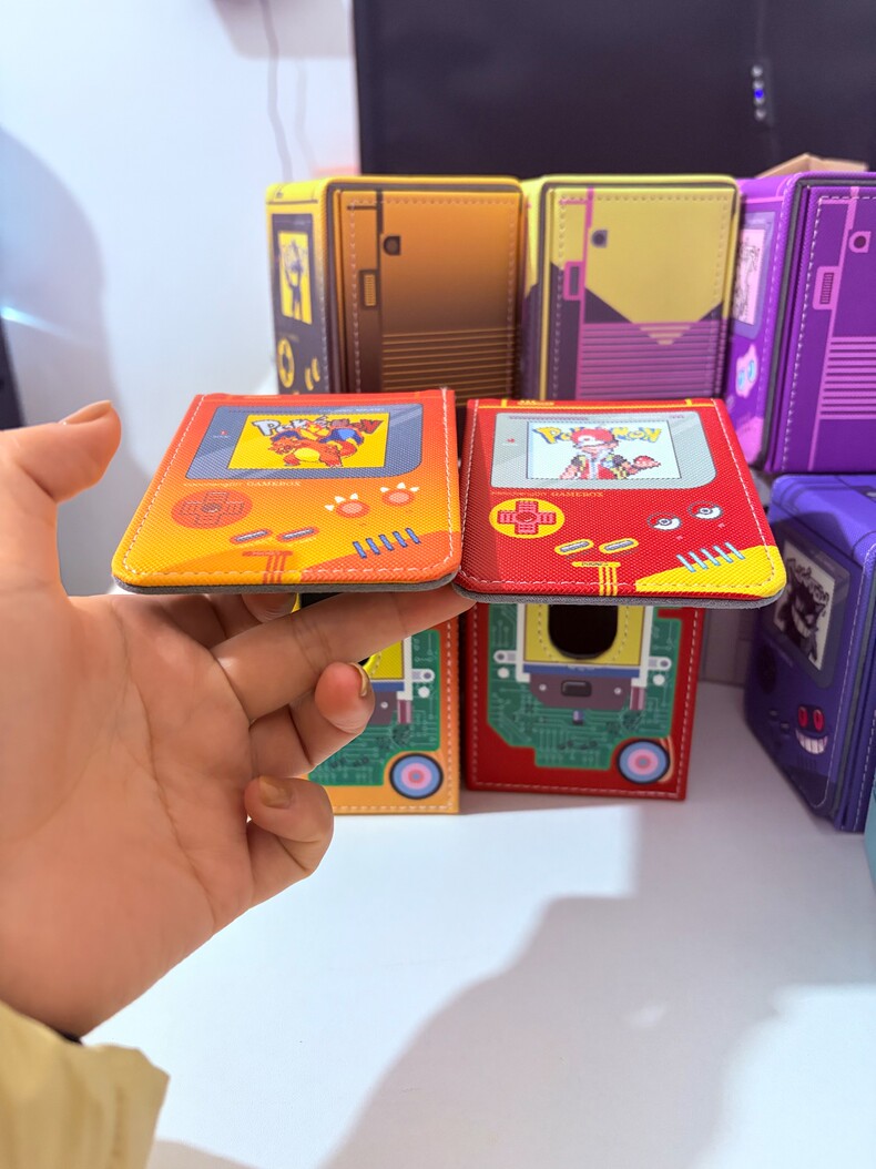 صندوق تخزين بطاقات بوكيمون بتص - مراجعة Gaming Console Trade In وسعره