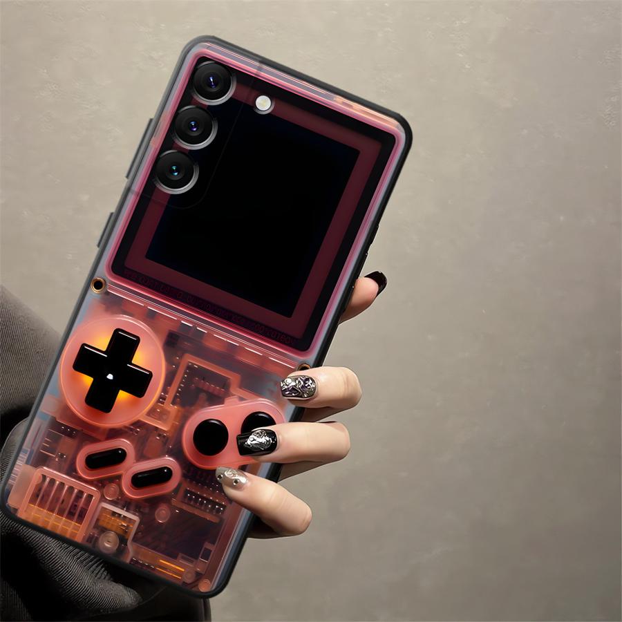 حافظة وحدة تحكم الألعاب الحمرا - مراجعة Gaming Console X7 وسعره
