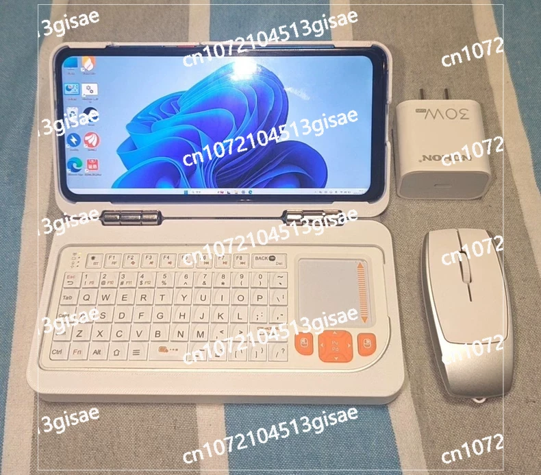 جهاز كمبيوتر محمول بشاشة 6 بوص - مراجعة Gaming Console Handheld Retro وسعره